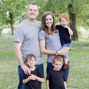 Meet your Posher, Justin n